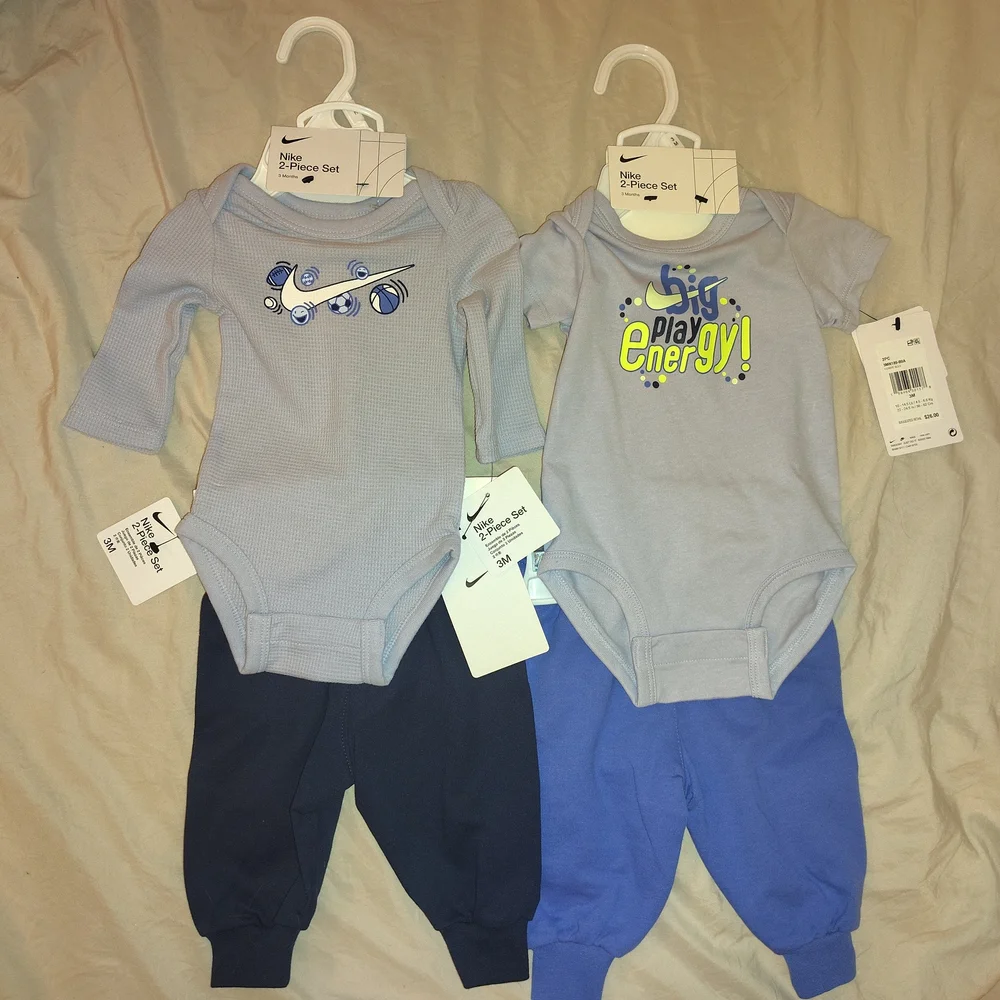 Nike Baby Bodysuit and Pants Set‎